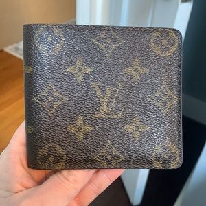 1988 authentic Louis Vuitton men’s wallet